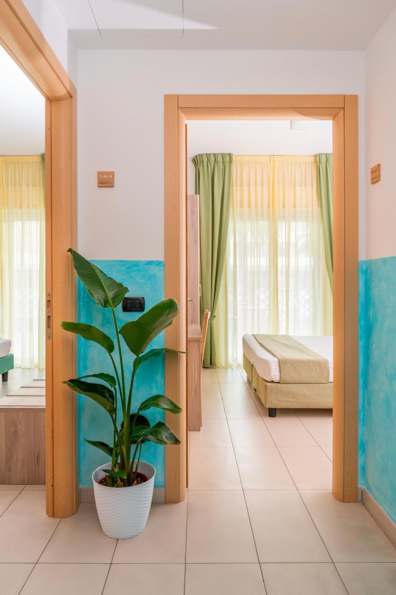 Park Hotel & Dependance Con Spiaggia 马帝斯兹罗 外观 照片