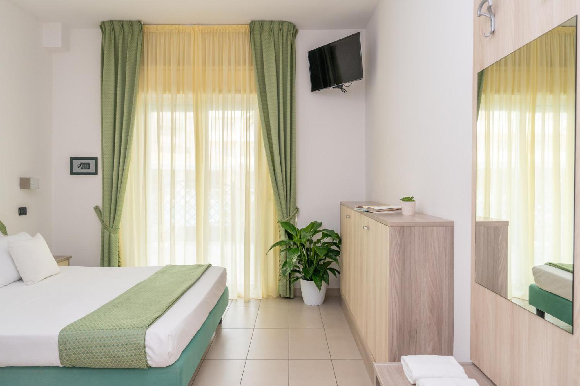 Park Hotel & Dependance Con Spiaggia 马帝斯兹罗 外观 照片